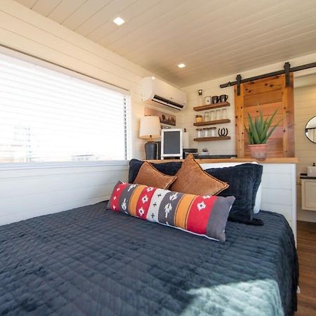 New The Buffalo-Shipping Container In Alpine Ngoại thất bức ảnh